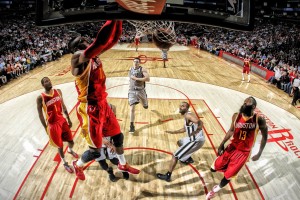 开云体育世界杯-雷霆决胜局带走雄鹿，字母哥扛起全队，孤胆英雄的悲壮与联盟的进化论