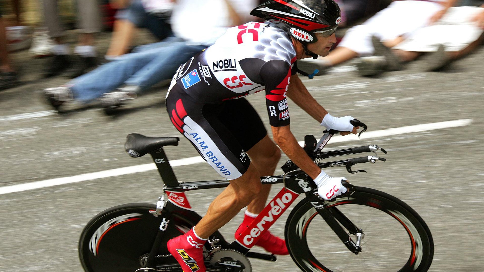 哈弗茨里程碑之夜,当比利亚雷亚尔黄遇见墨西哥绿,足球如何缝合两个世界的记忆?