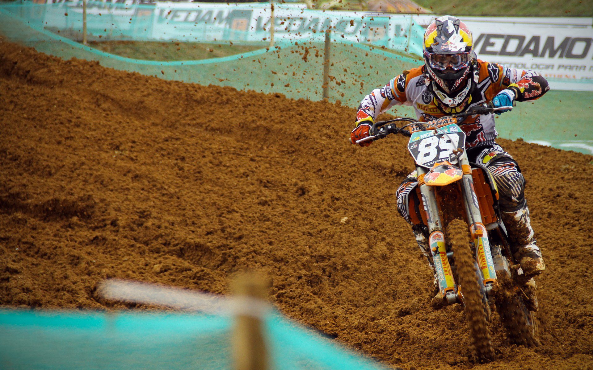 太阳对阵猛龙，浓眉关键节点连续得分，诠释巨星本色